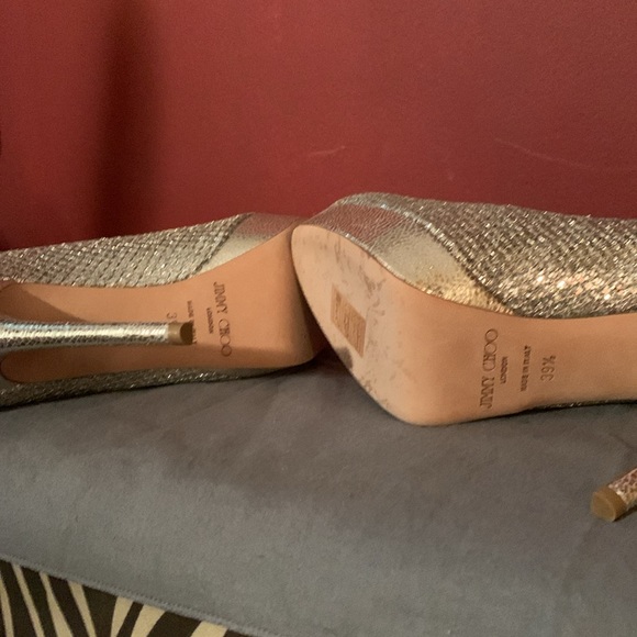 ABSOLUTELY GORGEOUS AUTHENTIC JIMMY CHOO, LONDON, GOLD SHIMMER material. - Picture 8 of 11